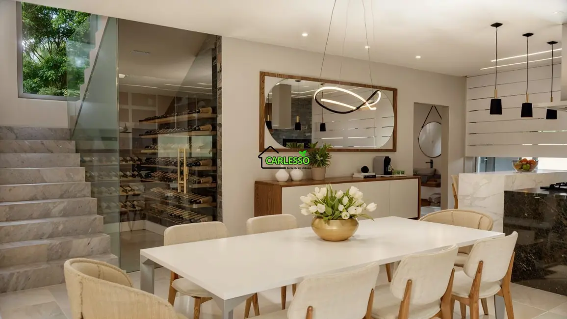 Foto 6 de Casa com 4 quartos à venda, 259m2 em Tomazetti, Santa Maria - RS