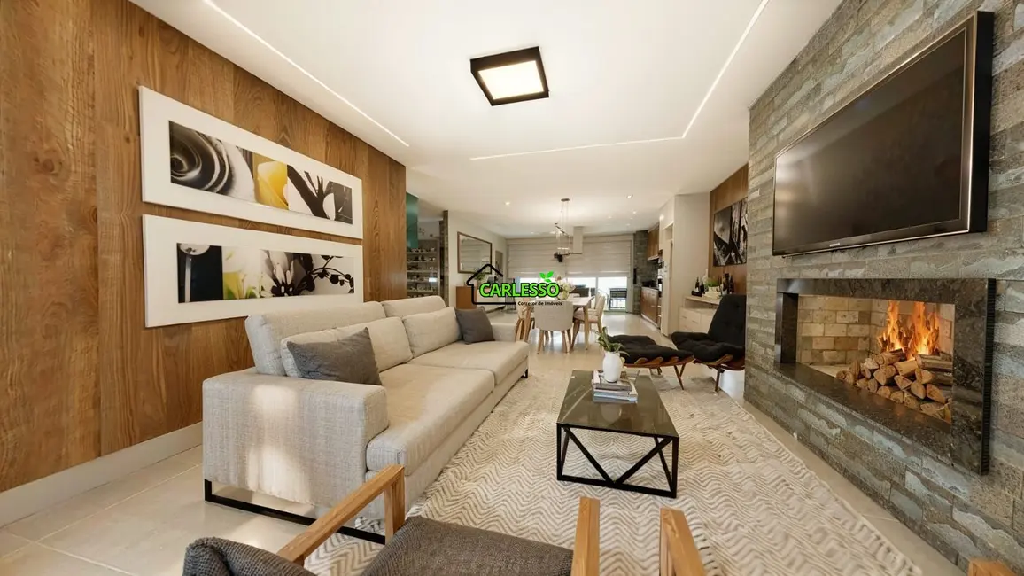 Foto 7 de Casa com 4 quartos à venda, 259m2 em Tomazetti, Santa Maria - RS