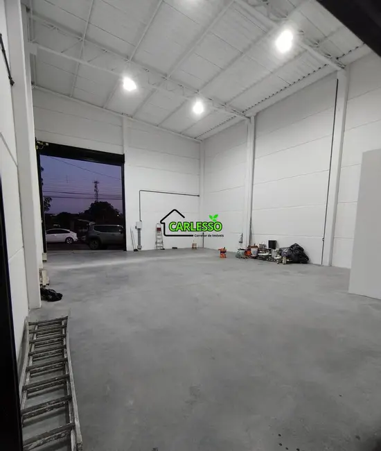 Foto 4 de Armazém / Galpão com 1 quarto para alugar, 95m2 em Urlândia, Santa Maria - RS