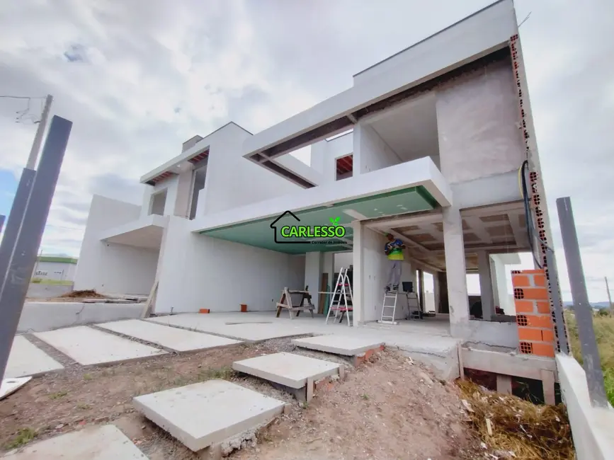 Casa com 4 quartos à venda, 204m2 em Pinheiro Machado, Santa Maria - RS - imagem 7 Foto 7 de Casa com 4 quartos à venda, 204m2 em Pinheiro Machado, Santa Maria - RS