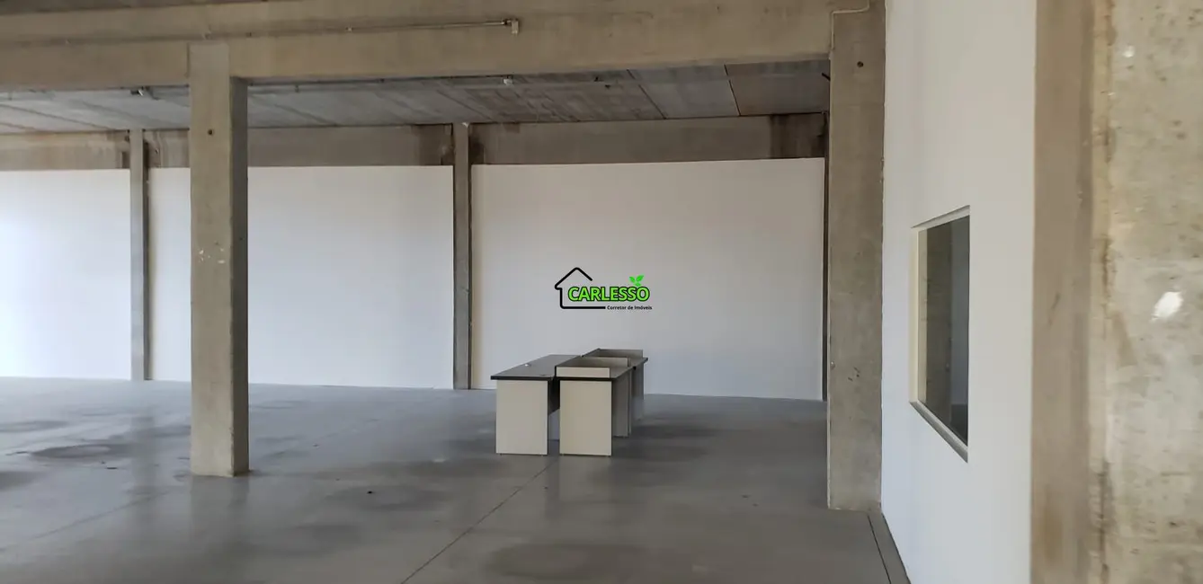 Armazém / Galpão com 3 quartos para alugar, 1000m2 em Urlândia, Santa Maria - RS - imagem 6 Foto 6 de Armazém / Galpão com 3 quartos para alugar, 1000m2 em Urlândia, Santa Maria - RS