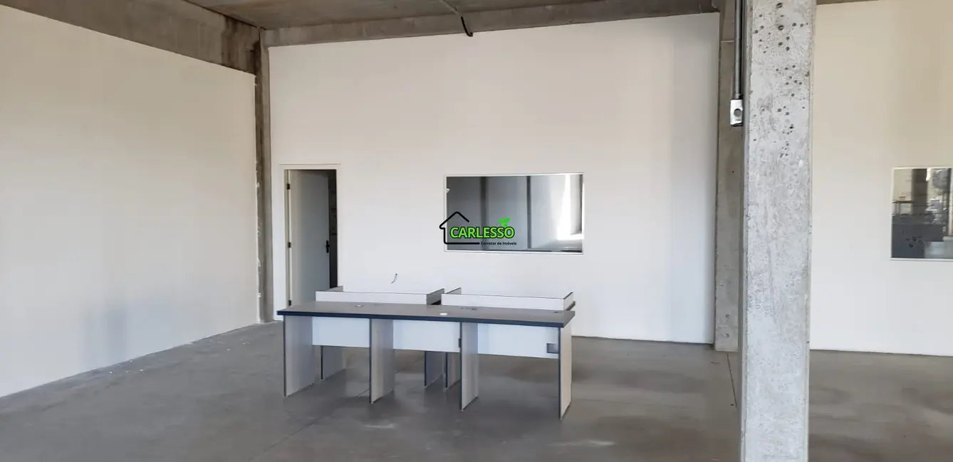 Armazém / Galpão com 3 quartos para alugar, 1000m2 em Urlândia, Santa Maria - RS - imagem 7 Foto 7 de Armazém / Galpão com 3 quartos para alugar, 1000m2 em Urlândia, Santa Maria - RS