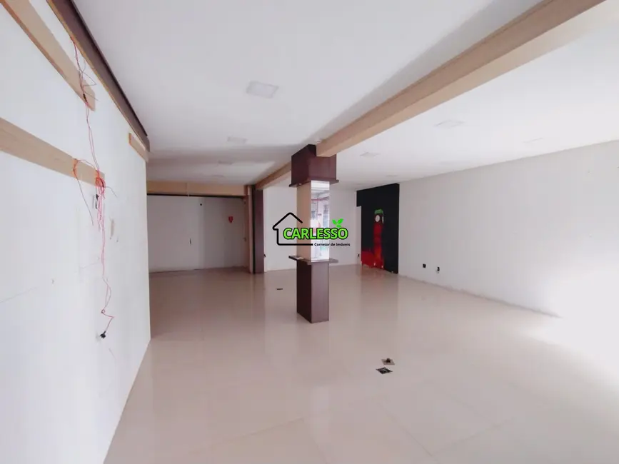 Foto 2 de Sala Comercial com 2 quartos para alugar, 85m2 em Tancredo Neves, Santa Maria - RS