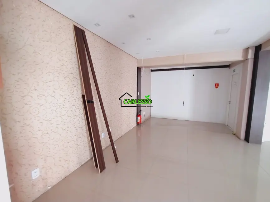 Foto 6 de Sala Comercial com 2 quartos para alugar, 85m2 em Tancredo Neves, Santa Maria - RS