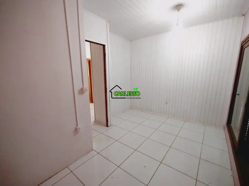 Foto 2 de Casa com 1 quarto para alugar, 70m2 em Santa Maria - RS