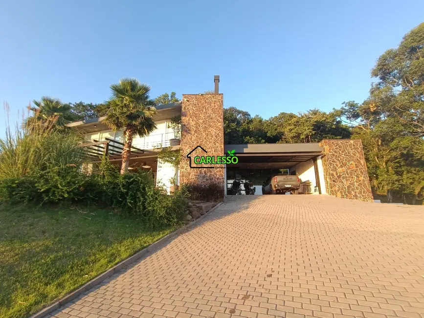 Foto 3 de Chácara com 3 quartos à venda, 300m2 em Santa Maria - RS