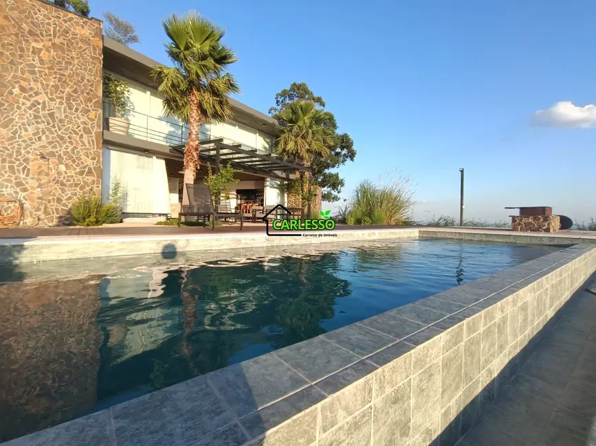 Foto 1 de Chácara com 3 quartos à venda, 300m2 em Santa Maria - RS