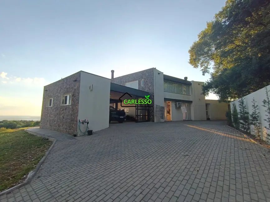 Foto 6 de Chácara com 3 quartos à venda, 300m2 em Santa Maria - RS