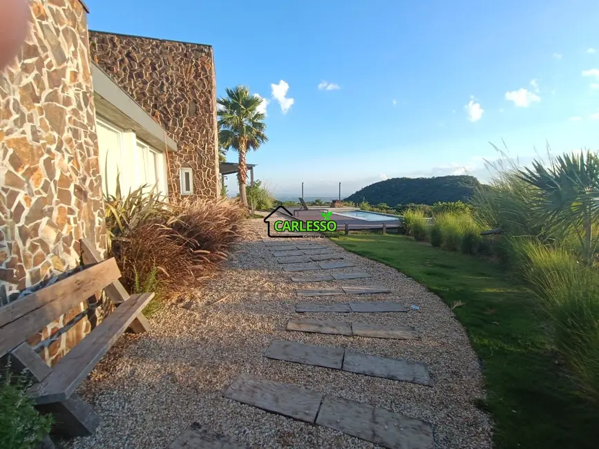 Foto 7 de Chácara com 3 quartos à venda, 300m2 em Santa Maria - RS