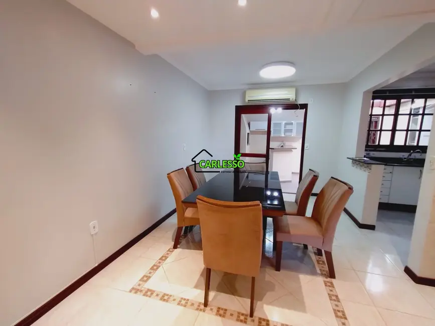 Foto 7 de Casa com 3 quartos à venda, 135m2 em Camobi, Santa Maria - RS