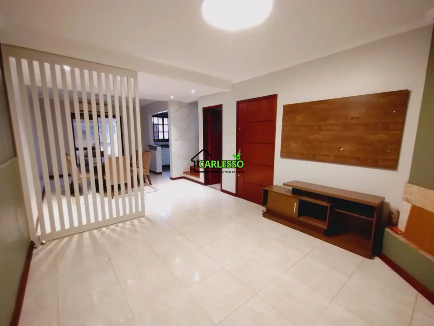 Foto 3 de Casa com 3 quartos à venda, 135m2 em Camobi, Santa Maria - RS