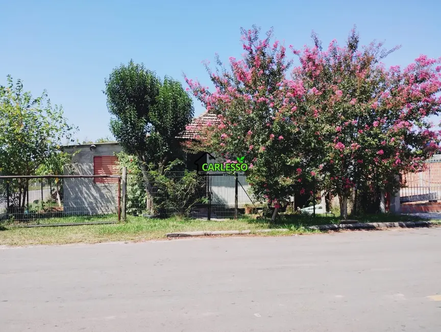 Foto 1 de Terreno / Lote à venda, 360m2 em Urlândia, Santa Maria - RS