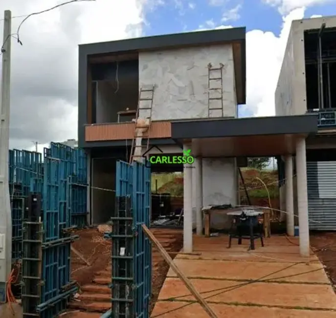 Foto 1 de Casa com 2 quartos à venda, 115m2 em Passo Fundo - RS