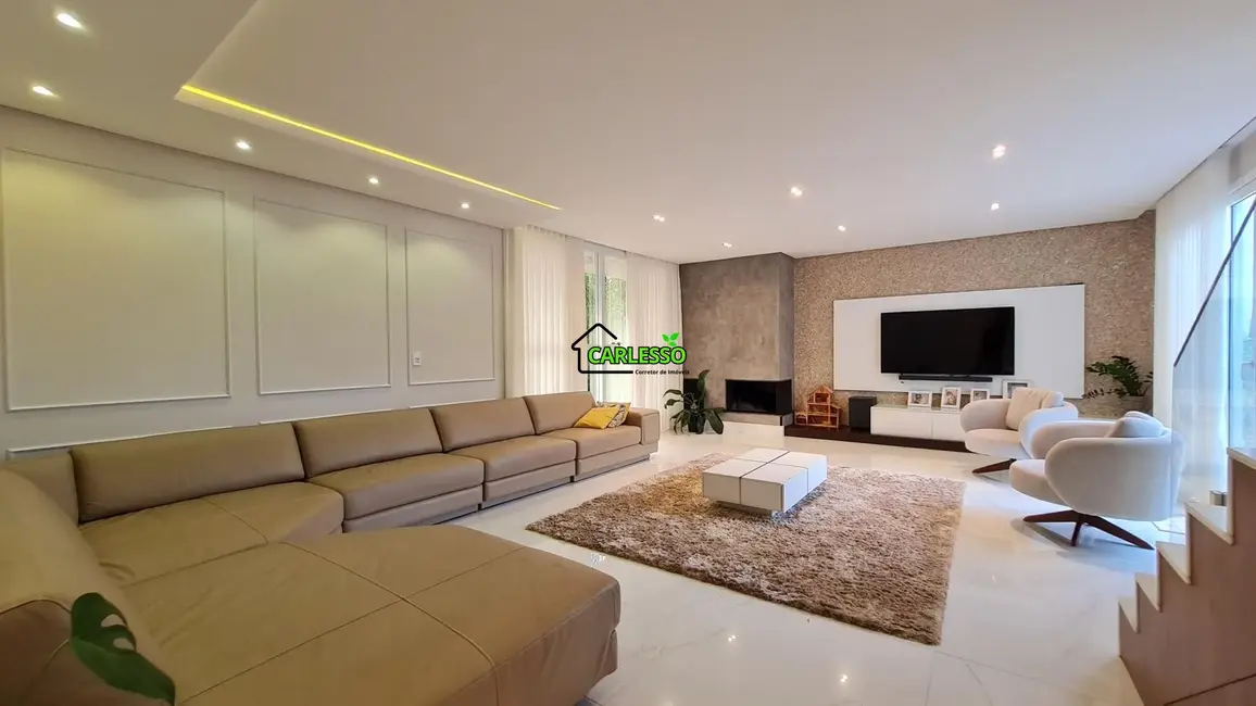 Foto 2 de Casa com 3 quartos à venda, 330m2 em Cidade Nova, Passo Fundo - RS