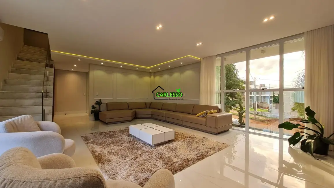Foto 3 de Casa com 3 quartos à venda, 330m2 em Cidade Nova, Passo Fundo - RS
