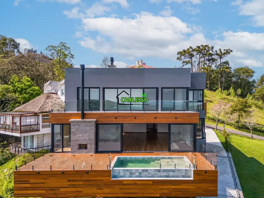 Casa com 5 quartos à venda, 580m2 em Gramado - RS - imagem 8 Foto 8 de Casa com 5 quartos à venda, 580m2 em Gramado - RS
