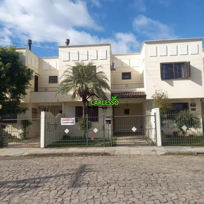 Casa com 3 quartos à venda, 135m2 em Camobi, Santa Maria - RS - imagem 3 Foto 3 de Casa com 3 quartos à venda, 135m2 em Camobi, Santa Maria - RS
