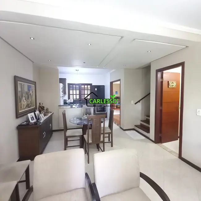 Casa com 3 quartos à venda, 135m2 em Camobi, Santa Maria - RS - imagem 5 Foto 5 de Casa com 3 quartos à venda, 135m2 em Camobi, Santa Maria - RS