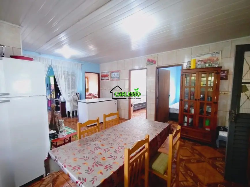Chácara com 3 quartos à venda, 100m2 em Santa Maria - RS - imagem 8 Foto 8 de Chácara com 3 quartos à venda, 100m2 em Santa Maria - RS