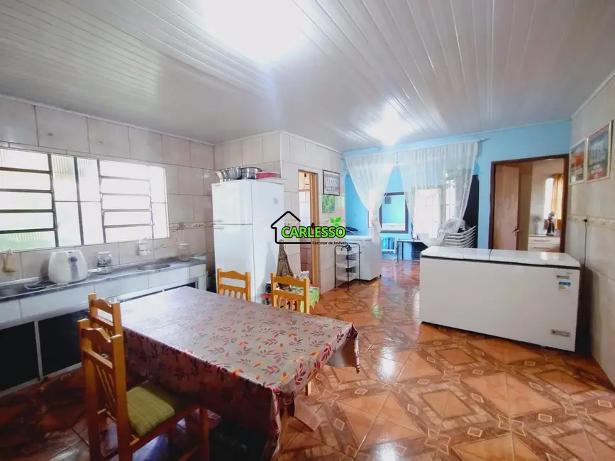 Chácara com 3 quartos à venda, 100m2 em Santa Maria - RS - imagem 9 Foto 9 de Chácara com 3 quartos à venda, 100m2 em Santa Maria - RS