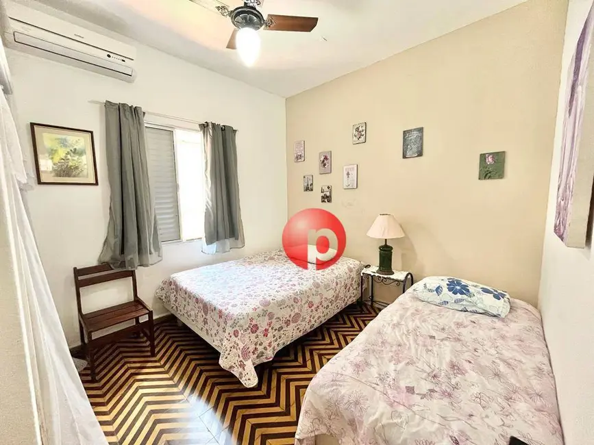 Casa com 4 quartos à venda, 350m2 em Canto do Forte, Praia Grande - SP - imagem 7 Foto 7 de Casa com 4 quartos à venda, 350m2 em Canto do Forte, Praia Grande - SP