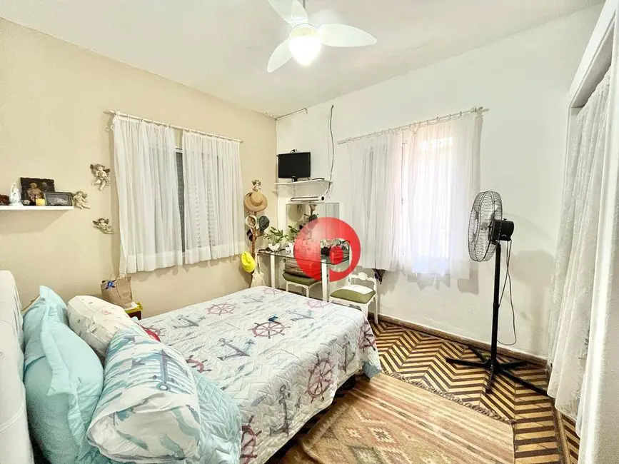 Casa com 4 quartos à venda, 350m2 em Canto do Forte, Praia Grande - SP - imagem 6 Foto 6 de Casa com 4 quartos à venda, 350m2 em Canto do Forte, Praia Grande - SP