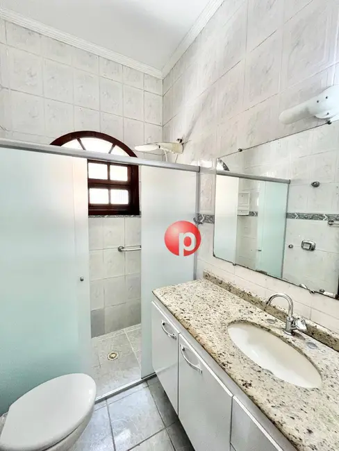 Casa com 6 quartos à venda, 267m2 em Canto do Forte, Praia Grande - SP - imagem 6 Foto 6 de Casa com 6 quartos à venda, 267m2 em Canto do Forte, Praia Grande - SP