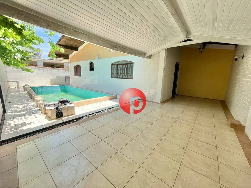 Casa com 6 quartos à venda, 267m2 em Canto do Forte, Praia Grande - SP - imagem 3 Foto 3 de Casa com 6 quartos à venda, 267m2 em Canto do Forte, Praia Grande - SP