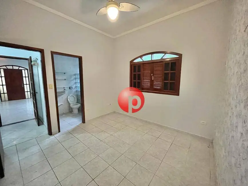 Casa com 6 quartos à venda, 267m2 em Canto do Forte, Praia Grande - SP - imagem 9 Foto 9 de Casa com 6 quartos à venda, 267m2 em Canto do Forte, Praia Grande - SP