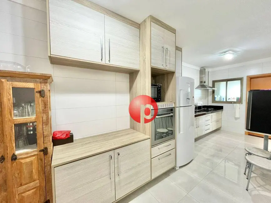 Apartamento com 3 quartos à venda, 194m2 em Canto do Forte, Praia Grande - SP - imagem 7 Foto 7 de Apartamento com 3 quartos à venda, 194m2 em Canto do Forte, Praia Grande - SP