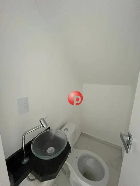 Casa de Condomínio com 2 quartos à venda, 60m2 em Praia Grande - SP - imagem 4 Foto 4 de Casa de Condomínio com 2 quartos à venda, 60m2 em Praia Grande - SP