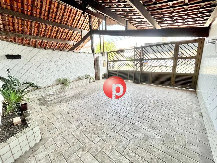 Casa com 3 quartos à venda, 210m2 em Praia Grande - SP - imagem 3 Foto 3 de Casa com 3 quartos à venda, 210m2 em Praia Grande - SP