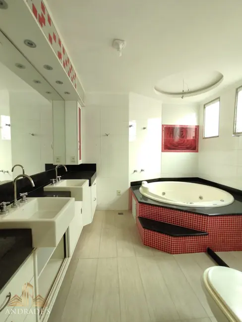 Foto 8 de Casa de Condomínio com 5 quartos para alugar, 589m2 em Recreio dos Bandeirantes, Rio De Janeiro - RJ