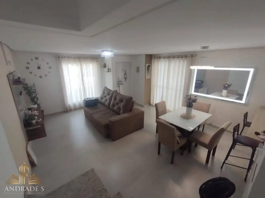 Casa de Condomínio com 4 quartos à venda, 199m2 em Vargem Grande, Rio De Janeiro - RJ - imagem 3 Foto 3 de Casa de Condomínio com 4 quartos à venda, 199m2 em Vargem Grande, Rio De Janeiro - RJ