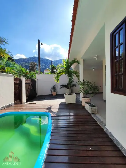 Foto 2 de Casa de Condomínio com 3 quartos à venda, 160m2 em Vargem Pequena, Rio De Janeiro - RJ