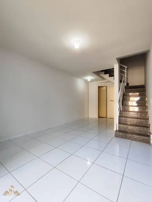 Foto 3 de Casa de Condomínio com 3 quartos para alugar, 83m2 em Vargem Pequena, Rio De Janeiro - RJ