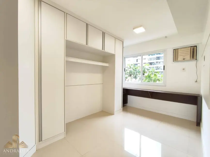 Apartamento com 2 quartos para alugar, 70m2 em Recreio dos Bandeirantes, Rio De Janeiro - RJ - imagem 9 Foto 9 de Apartamento com 2 quartos para alugar, 70m2 em Recreio dos Bandeirantes, Rio De Janeiro - RJ
