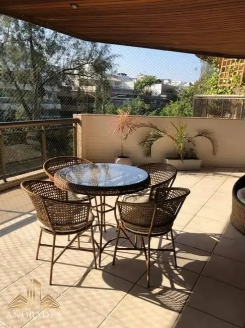 Apartamento com 3 quartos para alugar, 96m2 em Recreio dos Bandeirantes, Rio De Janeiro - RJ - imagem 4 Foto 4 de Apartamento com 3 quartos para alugar, 96m2 em Recreio dos Bandeirantes, Rio De Janeiro - RJ