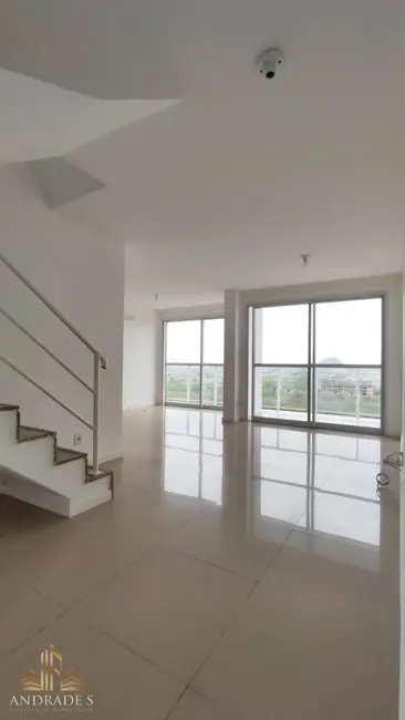 Cobertura com 3 quartos para alugar, 171m2 em Recreio dos Bandeirantes, Rio De Janeiro - RJ - imagem 4 Foto 4 de Cobertura com 3 quartos para alugar, 171m2 em Recreio dos Bandeirantes, Rio De Janeiro - RJ