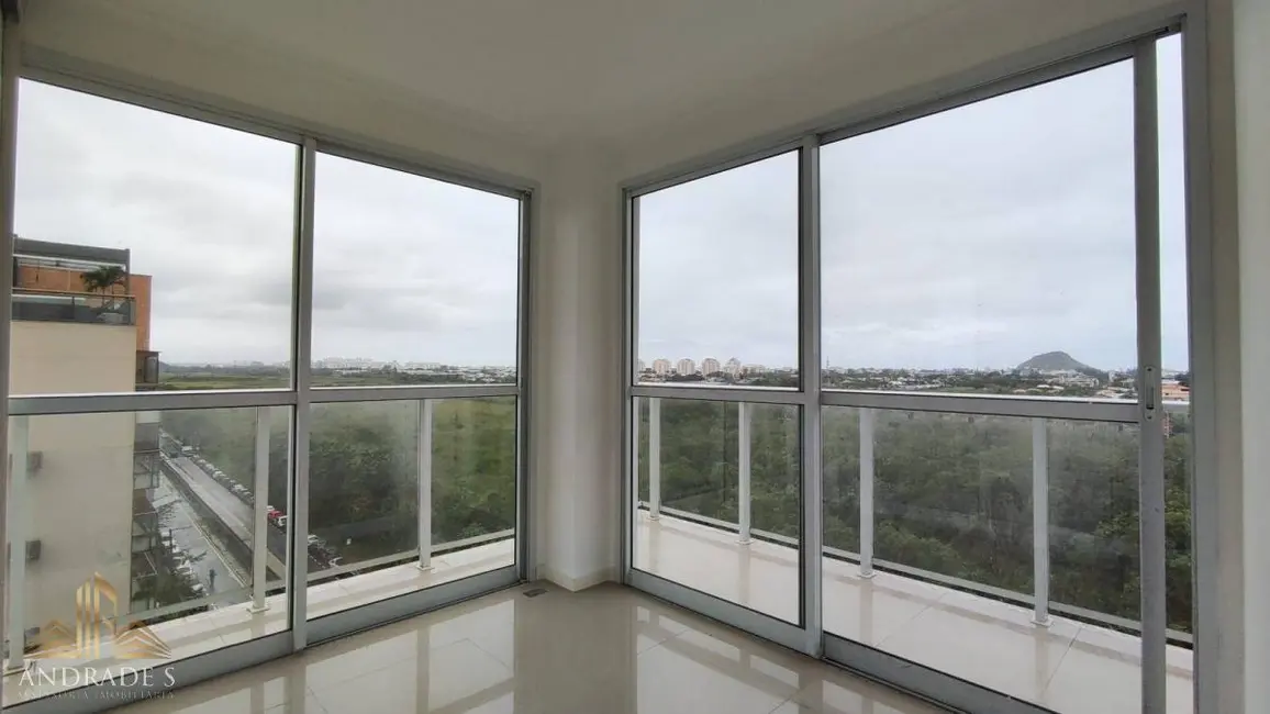 Cobertura com 3 quartos para alugar, 171m2 em Recreio dos Bandeirantes, Rio De Janeiro - RJ - imagem 8 Foto 8 de Cobertura com 3 quartos para alugar, 171m2 em Recreio dos Bandeirantes, Rio De Janeiro - RJ