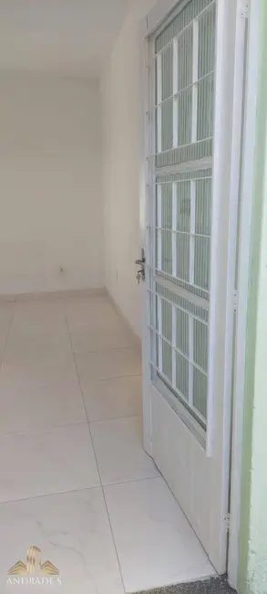 Foto 3 de Casa com 2 quartos para alugar, 59m2 em Bangu, Rio De Janeiro - RJ