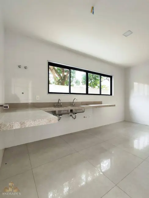 Casa de Condomínio com 4 quartos à venda, 350m2 em Barra da Tijuca, Rio De Janeiro - RJ - imagem 5 Foto 5 de Casa de Condomínio com 4 quartos à venda, 350m2 em Barra da Tijuca, Rio De Janeiro - RJ