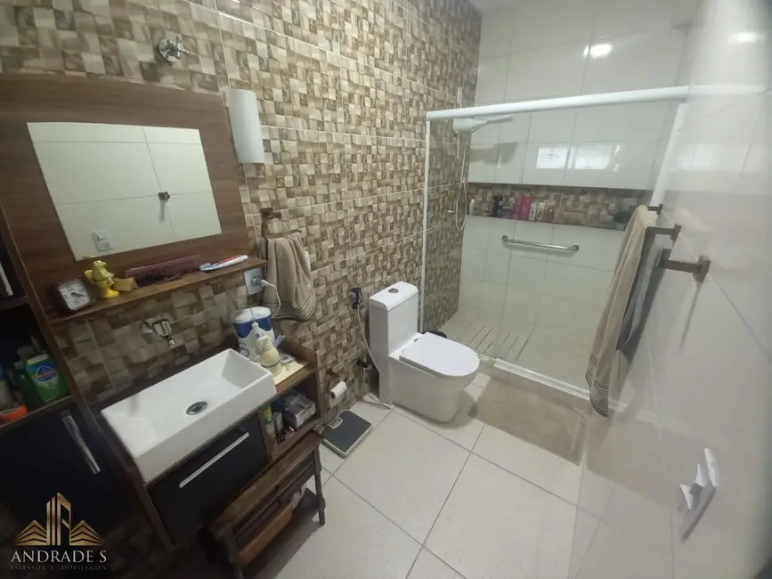 Casa com 2 quartos à venda, 360m2 em Guaratiba, Rio De Janeiro - RJ - imagem 8 Foto 8 de Casa com 2 quartos à venda, 360m2 em Guaratiba, Rio De Janeiro - RJ