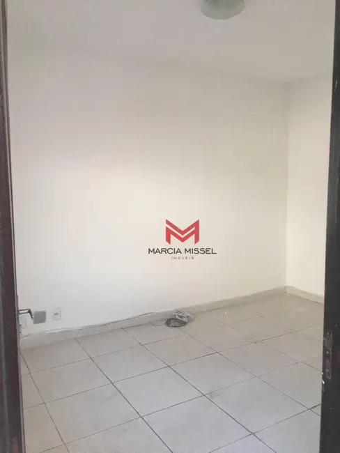 Casa com 2 quartos para alugar, 525m2 em Centro, Nova Iguacu - RJ - imagem 3 Foto 3 de Casa com 2 quartos para alugar, 525m2 em Centro, Nova Iguacu - RJ