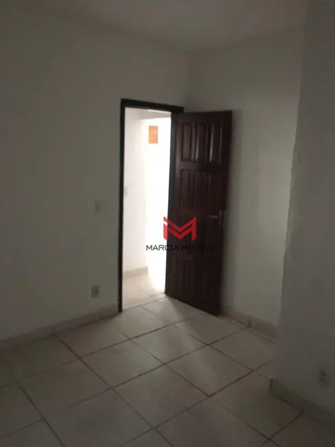 Casa com 2 quartos para alugar, 525m2 em Centro, Nova Iguacu - RJ - imagem 9 Foto 9 de Casa com 2 quartos para alugar, 525m2 em Centro, Nova Iguacu - RJ
