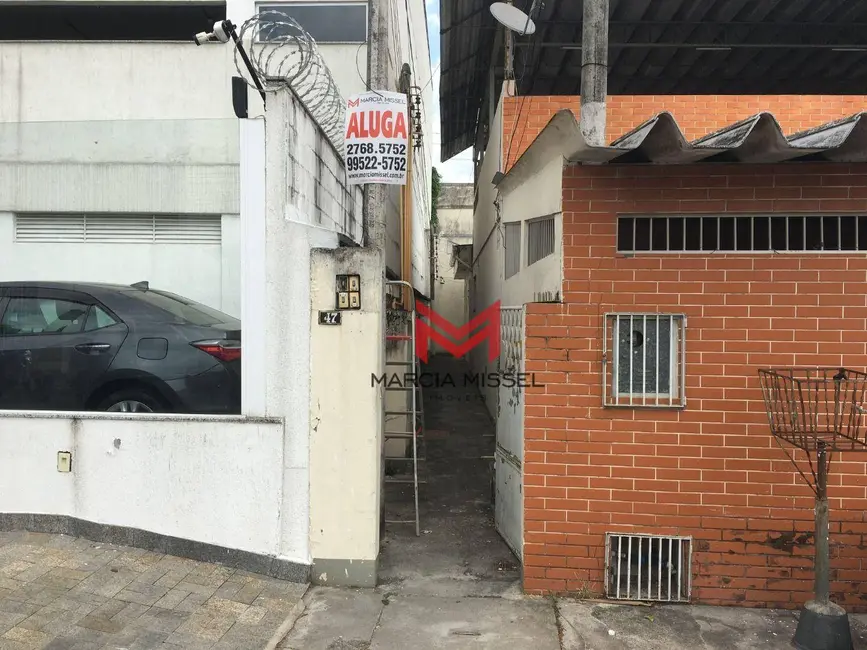 Casa com 1 quarto para alugar, 33m2 em Califórnia, Nova Iguacu - RJ - imagem 1 Foto 1 de Casa com 1 quarto para alugar, 33m2 em Califórnia, Nova Iguacu - RJ
