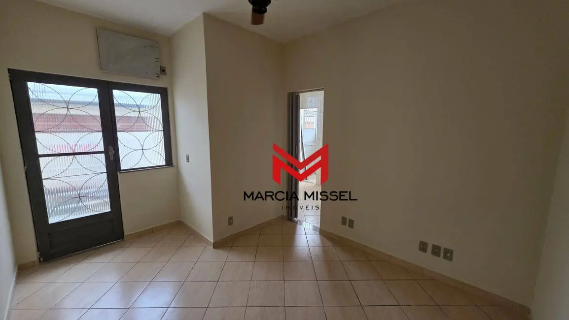 Casa com 1 quarto para alugar, 33m2 em Califórnia, Nova Iguacu - RJ - imagem 4 Foto 4 de Casa com 1 quarto para alugar, 33m2 em Califórnia, Nova Iguacu - RJ