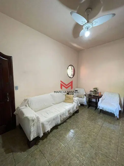 Casa com 2 quartos à venda, 525m2 em Caonze, Nova Iguacu - RJ - imagem 6 Foto 6 de Casa com 2 quartos à venda, 525m2 em Caonze, Nova Iguacu - RJ