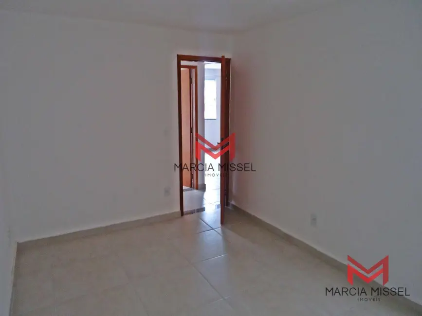 Foto 8 de Apartamento com 2 quartos para alugar, 70m2 em Alvarez, Nova Iguacu - RJ