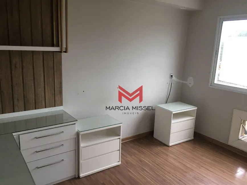 Apartamento com 2 quartos à venda, 111m2 em Centro, Nova Iguacu - RJ - imagem 7 Foto 7 de Apartamento com 2 quartos à venda, 111m2 em Centro, Nova Iguacu - RJ